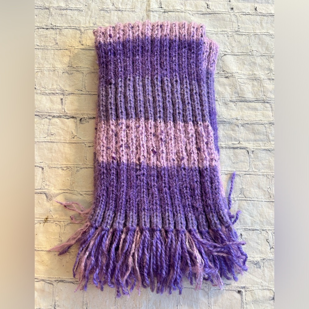 SHABBY CHIC PURPLE LOVERS KNITTED OBLONG TWO-TONE FRINGE SCARF O/S